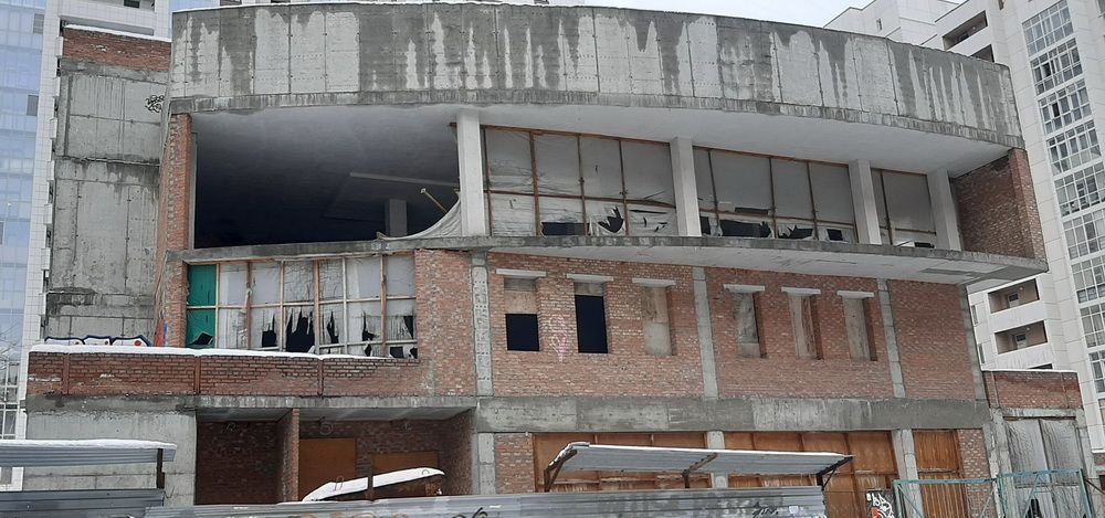 西伯利亞的建築工地。 芬蘭板 西伯利亞的建築工地。 芬蘭板