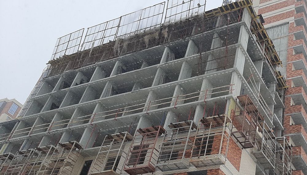 西伯利亞的建築工地。 芬蘭板 西伯利亞的建築工地。 芬蘭板